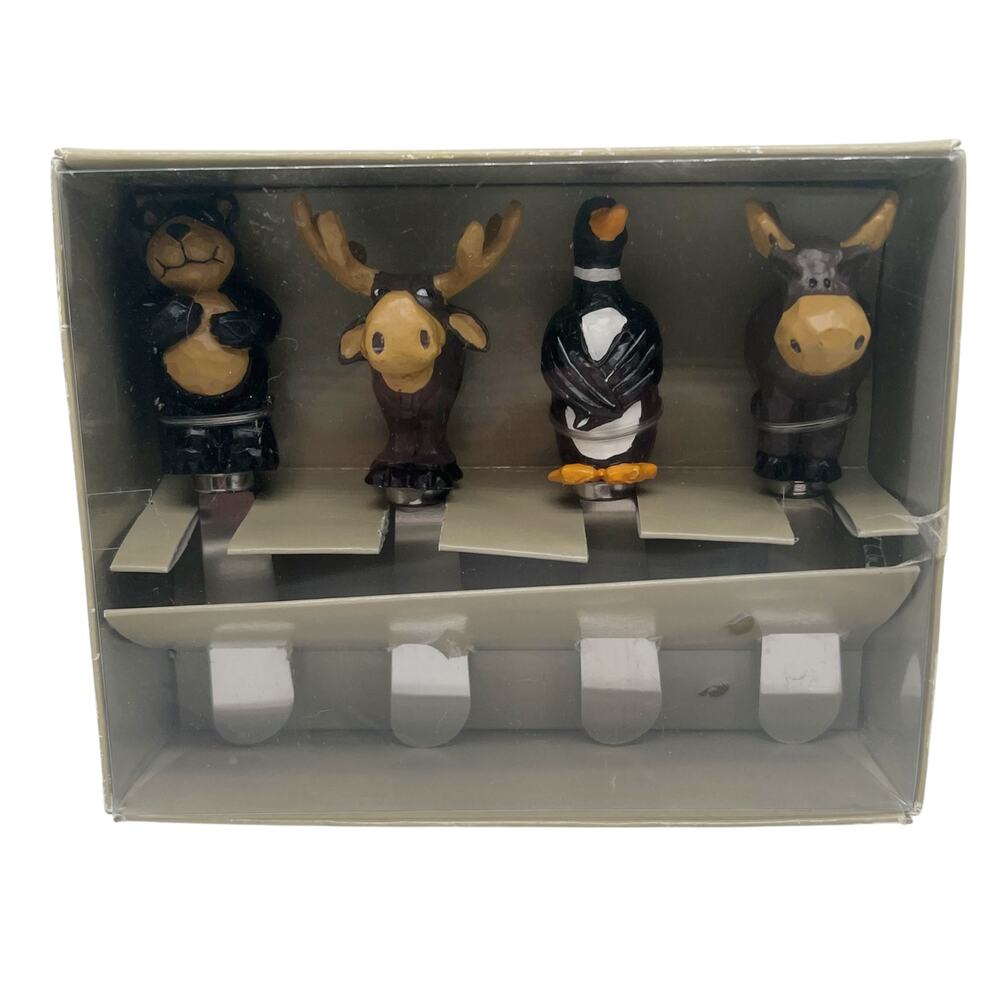 New in Box Set of 4 Sonoma Stainless Steel Animal Lodge Spreaders